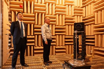 株式会社オーディオテクニカフクイ 電波測定設備